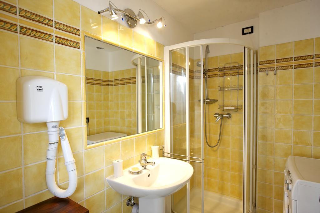 Appartamento Bilocale Pieggio Oggebio Esterno foto